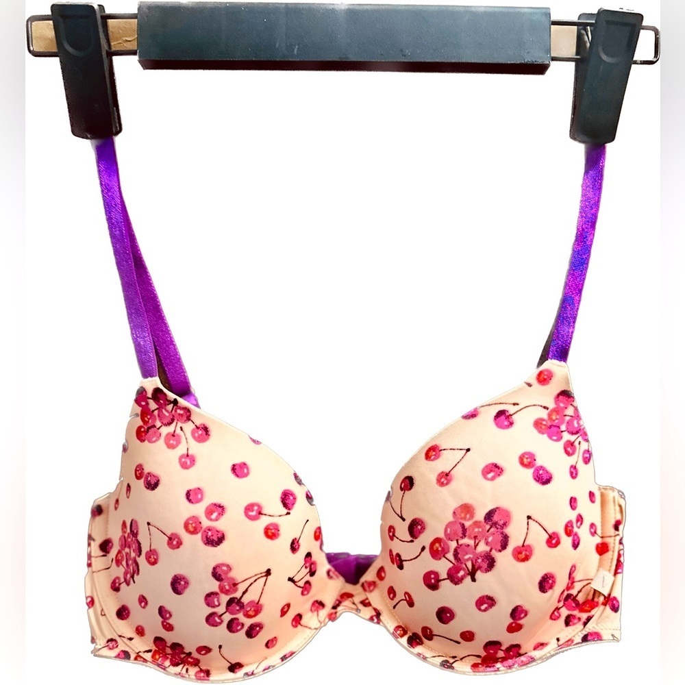 Victoria’s Secret Sexy Tee Cherry Print Push-Up Bra - Size 32D EUC